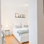 Zentrale Lage, Spuelmaschine, Kingsize Bett, Netflix Apartmán Pforzheim