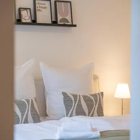 아파트 Zentrale Lage, Spuelmaschine, Kingsize Bett, Netflix 포르츠하임